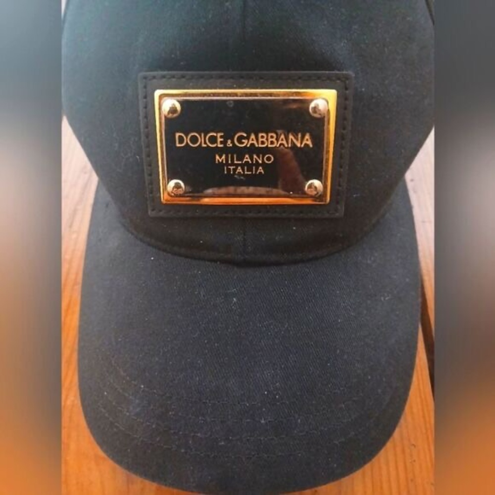 DOLCE & GABBANA Milano Black Adjustable Metal Gold Plate Baseball Cap-GUC